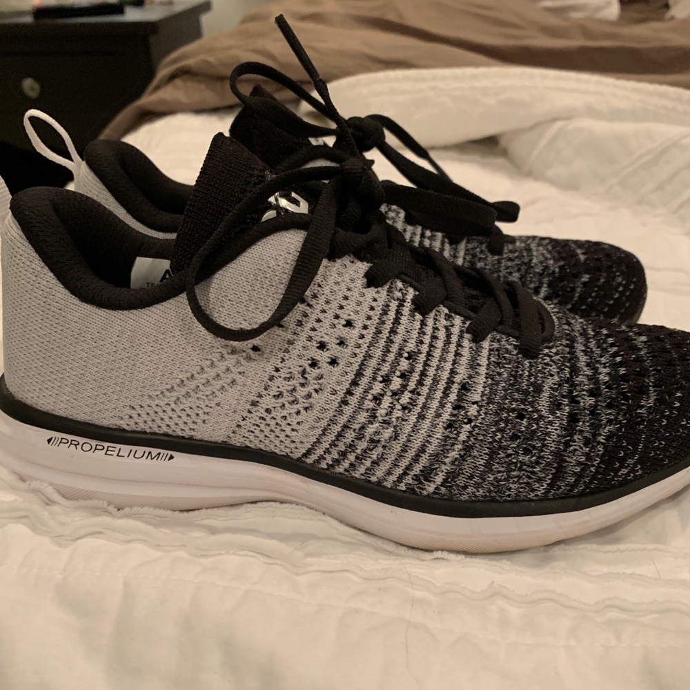 APL Techloom Running Shoe